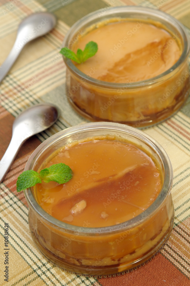 Flan caramel dessert Flan caramel dessert