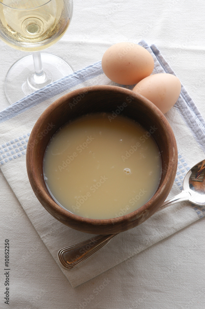 Minestra con le uova - Primi piatti - Ricette del Veneto Minestra con le uova - Primi piatti - Ricette del Veneto