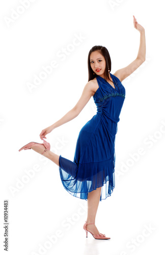 woman dancing
