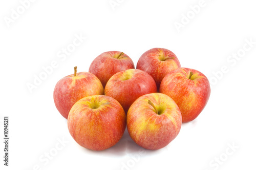 seven apples in a circle