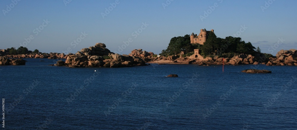 Naklejka premium ploumanac'h, perros-guirec, trégastel, bretagne, armor