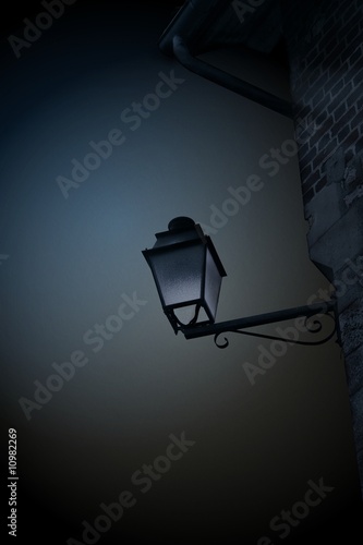 Lanterne sombre