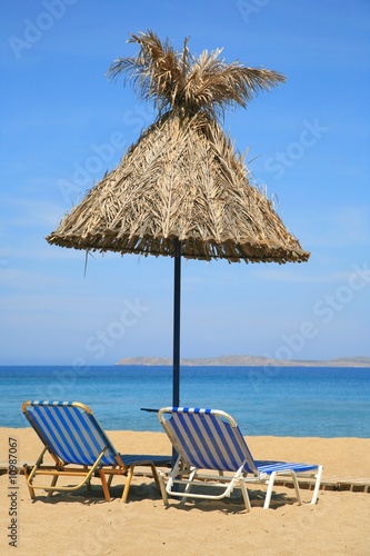 Fototapeta Naklejka Na Ścianę i Meble -  Crete. Vai beach. Umbrella