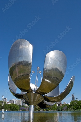 Fotografía Floralis Generica, Recoleta