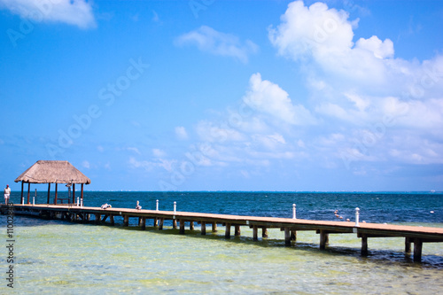 pier dock in cancun © Enigmatico