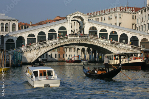 Venise - Circulation au pied du Rialto © Pierre-Jean DURIEU