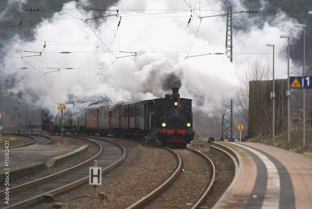 Obraz premium Vorsicht Zug