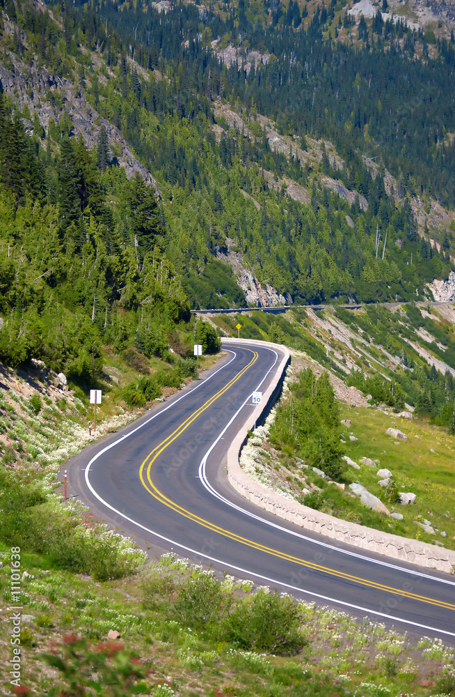 Fototapeta premium Mountine road.