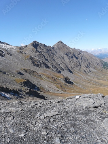 col agnel, paysage des alpes entre france et italie