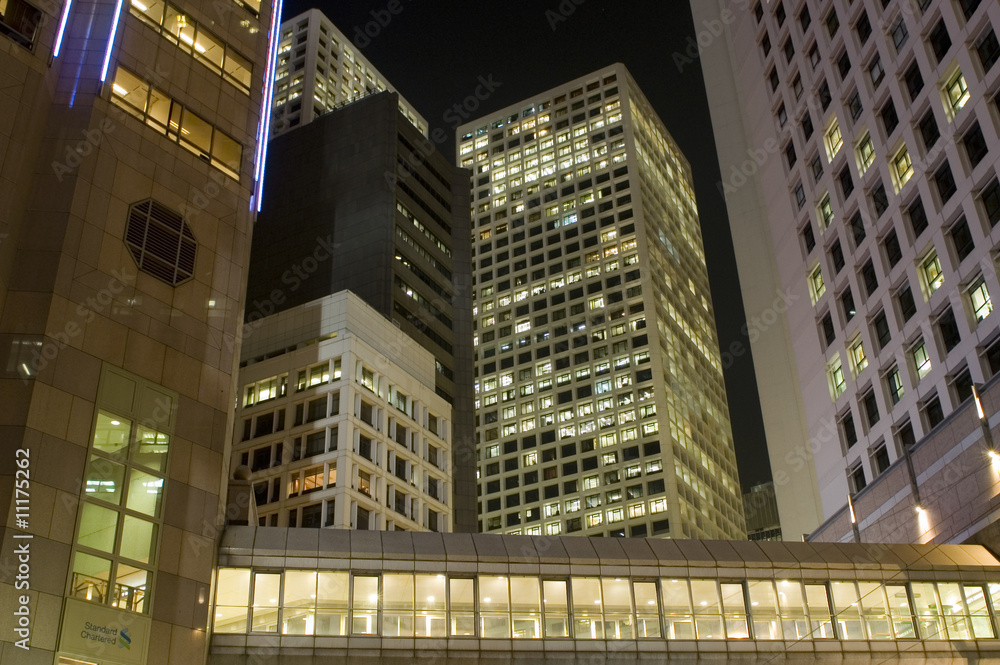 Obraz premium Hongkong office buildings by night