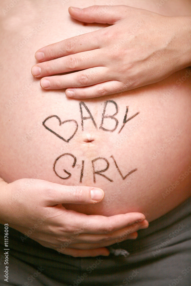 Baby girl hotsell pregnancy belly pictures