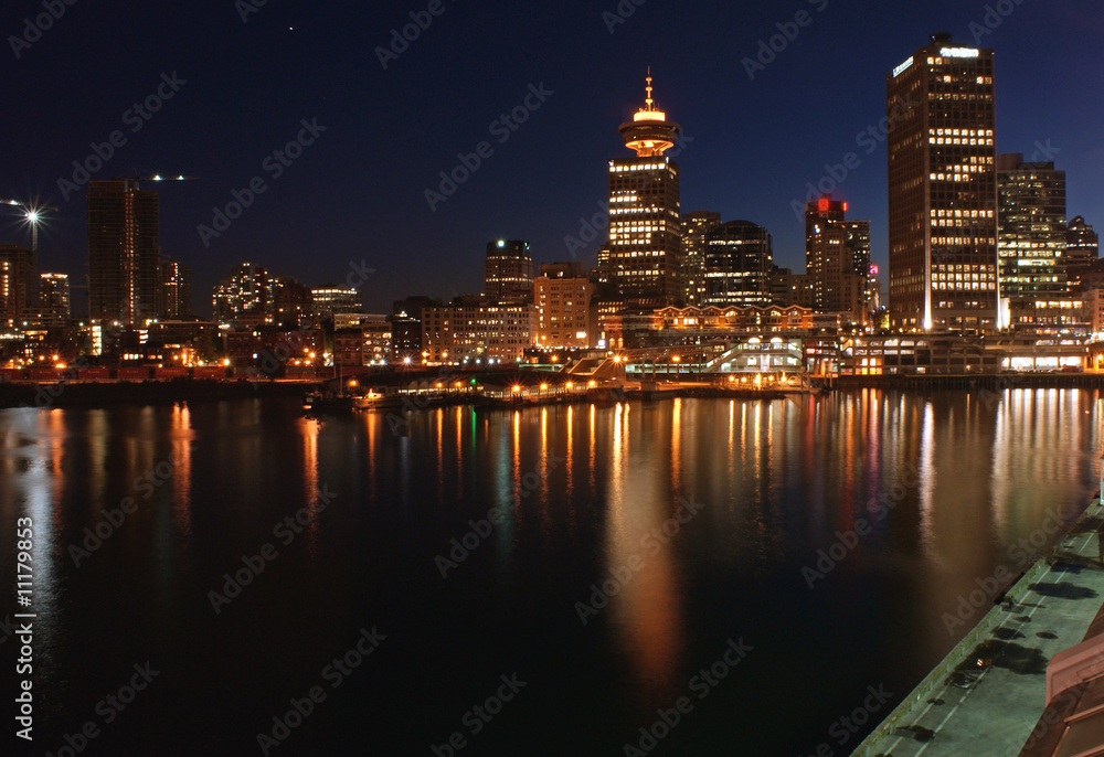 Fototapeta premium Vancouver by night