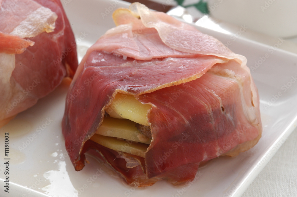 Patate ai formaggi trentini - Contorni del Trentino Alto Adige Patate ai formaggi trentini - Contorni del Trentino Alto Adige