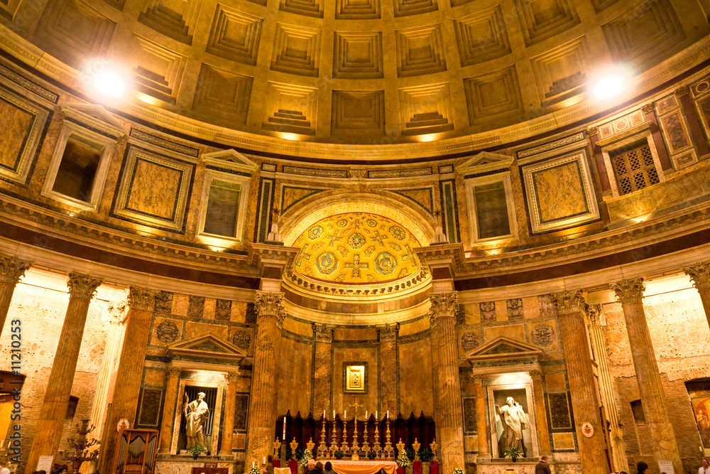 Obraz premium Inside the Pantheon, Rome, Italy.