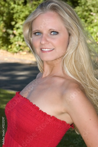 Blue eyes in red dress