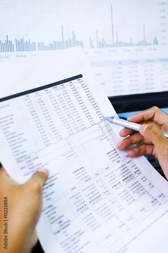 Fototapeta premium Analizing stock market