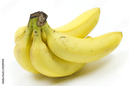 bunch of five ripe ready to eat organic banana's