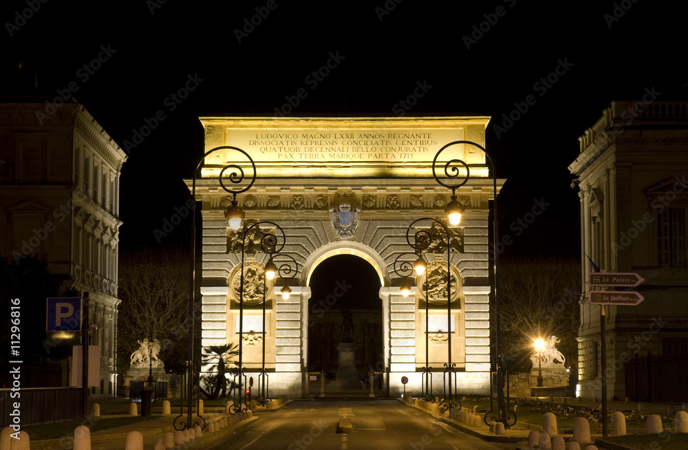 Fototapeta premium montpellier arc de triomphe rue foch