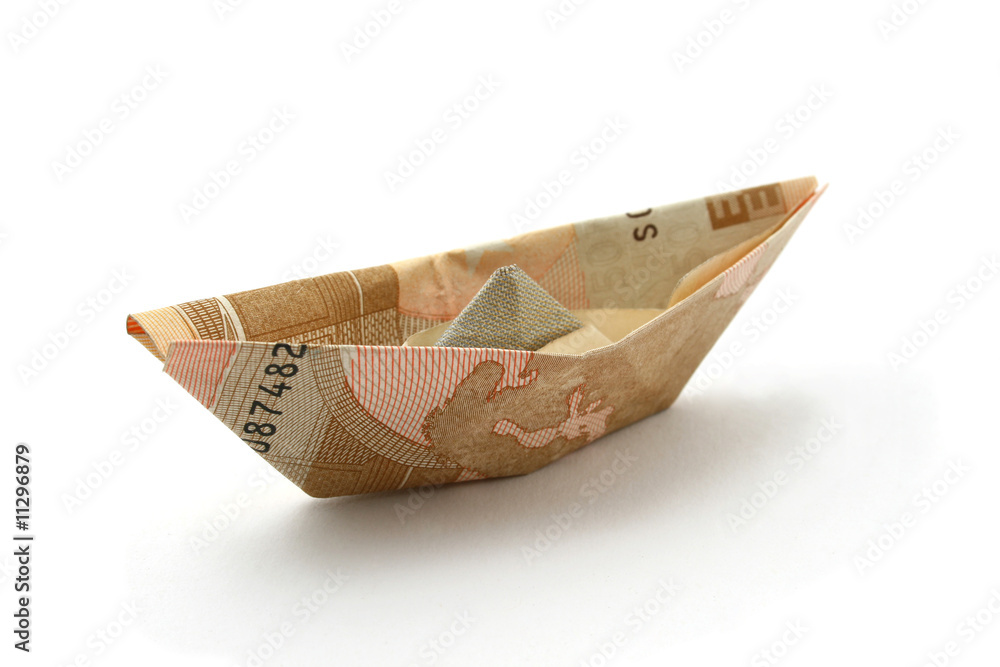 Fototapeta premium boat folded of euro note