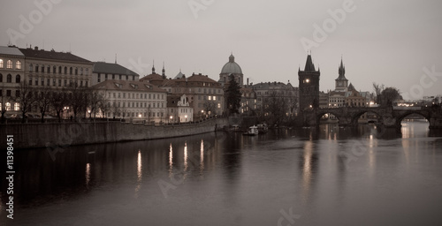 Vista del río en Praga