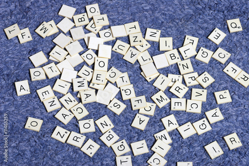 Naklejka lettere sparse