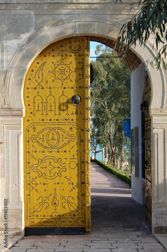 porte d'un palais tunisien #11483480