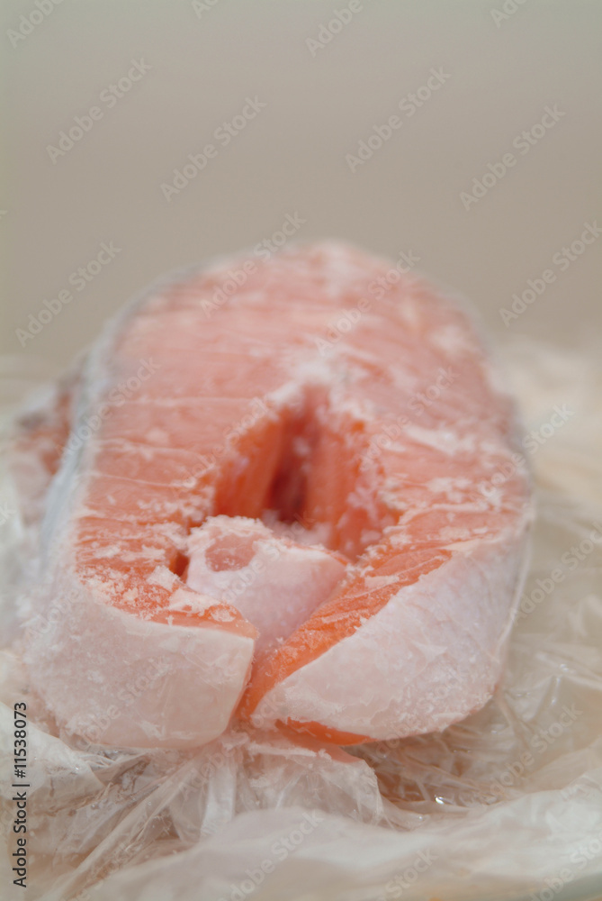 Fototapeta premium Lachssteak tiefgeforen