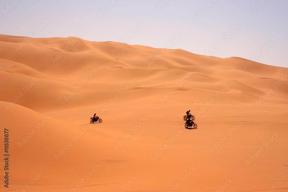Motorräder im Erg Ubari - Libyen