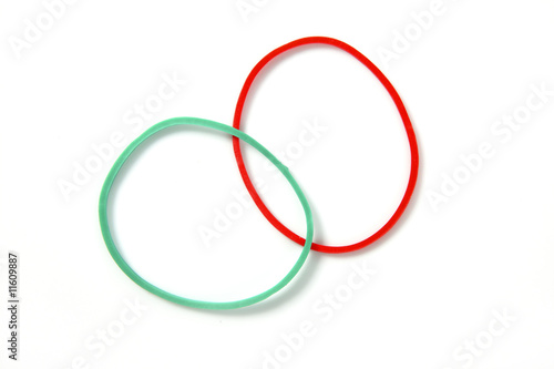 Two color circle rubber bands intersection