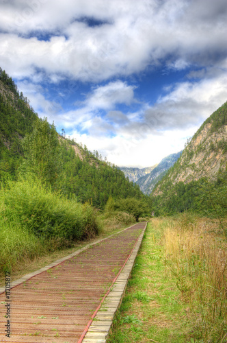 path to the valley