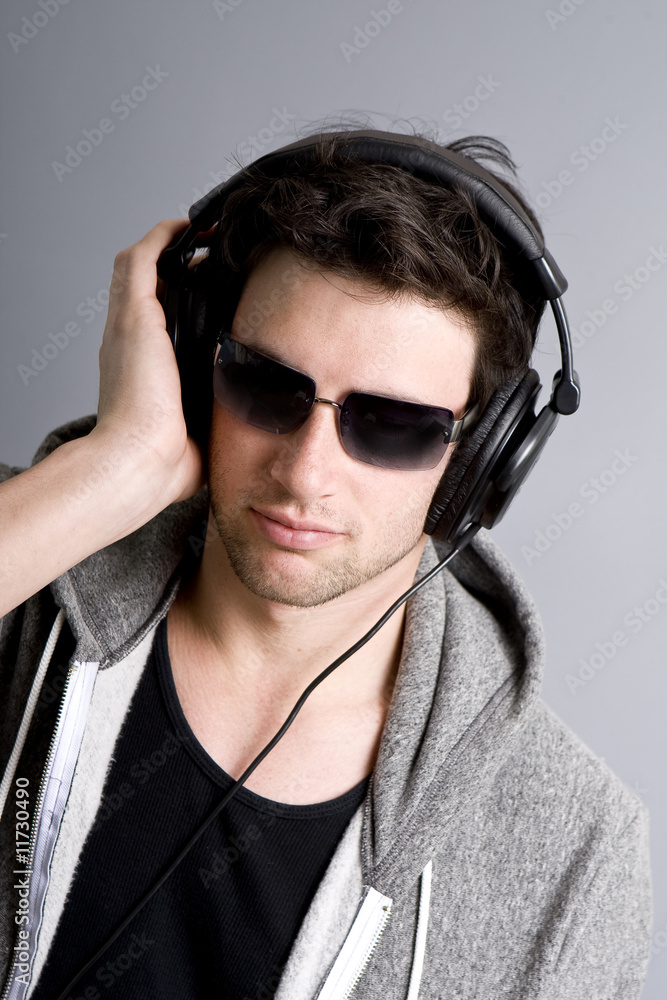 Obraz premium Dj listening to music