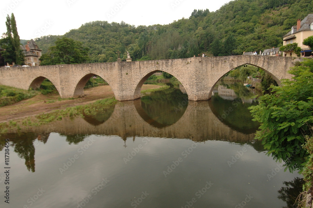 estaing  le pont vieux Aveyron