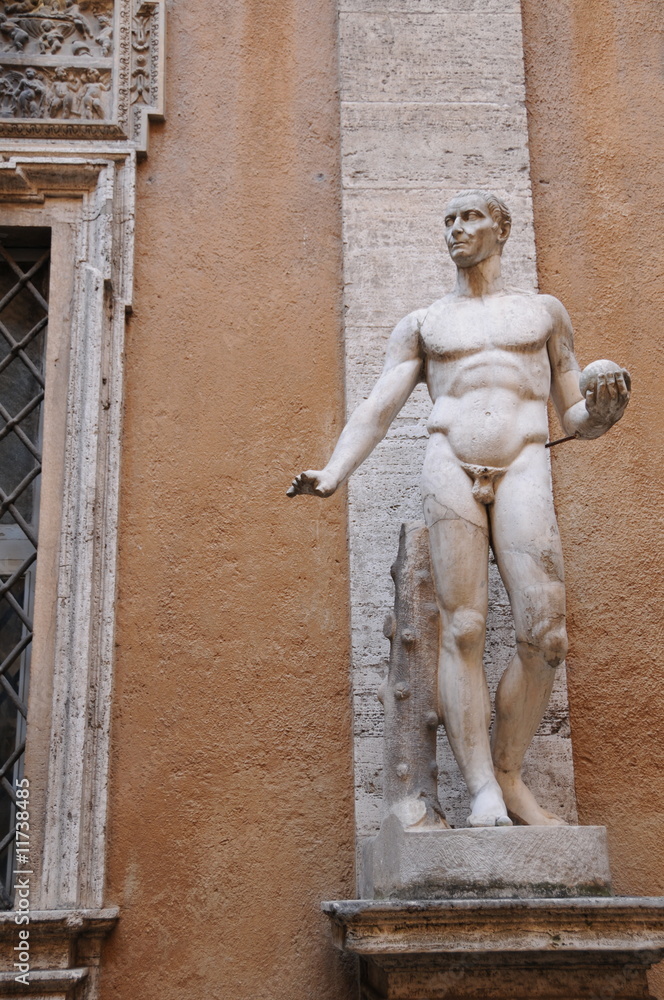 statue romaine