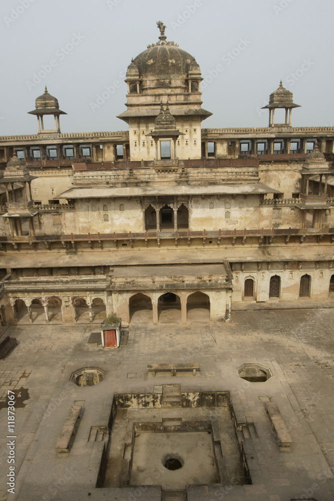 Courtyard of an old Indian royal palace in Orchha, India.