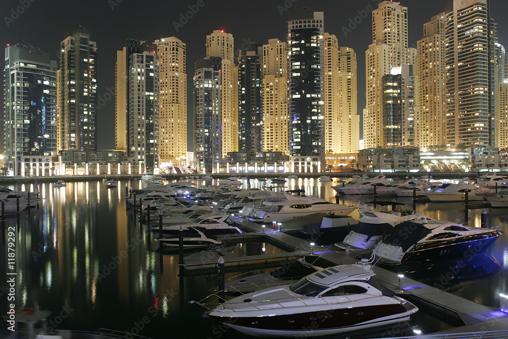 Fototapeta premium dubai marina by night