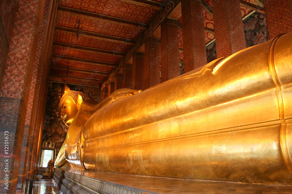 Fototapeta premium bouddha couché