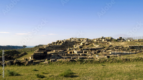 rovine del tempio etrusco di tarquinia photo