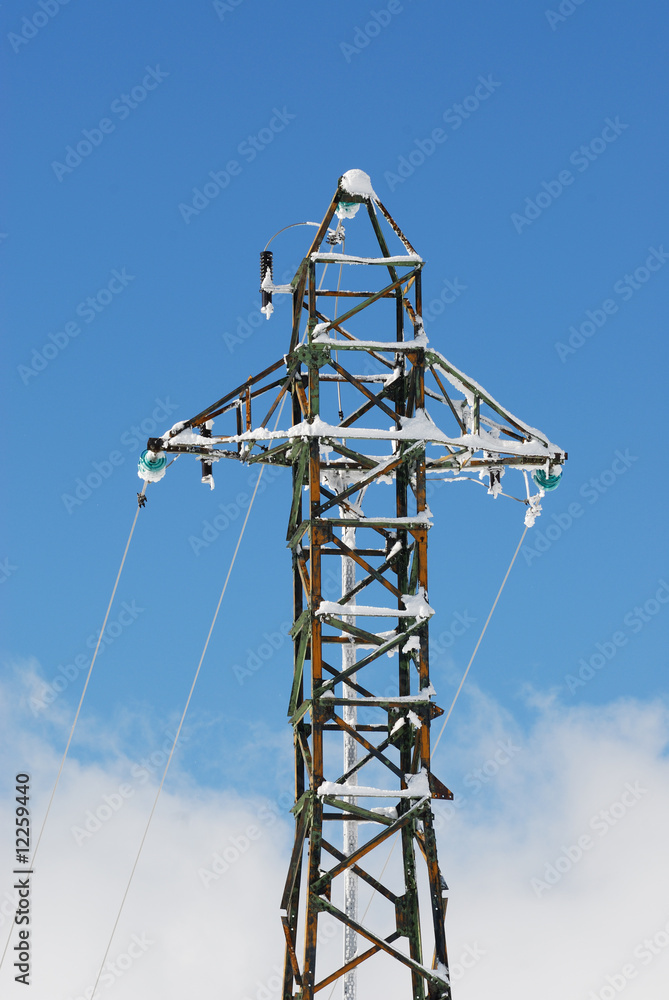 pylône éléctrique givré pylône éléctrique givré