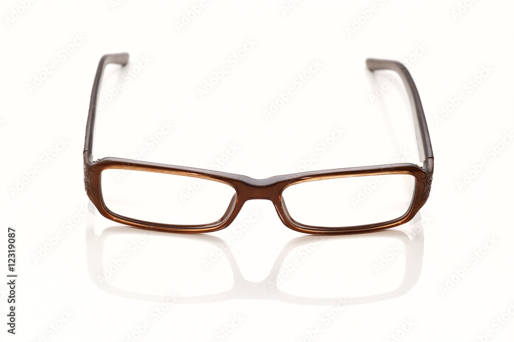 Plastic-rimmed eyeglasses Plastic-rimmed eyeglasses
