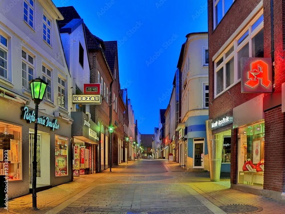 Fototapeta premium Rendsburg am Abend