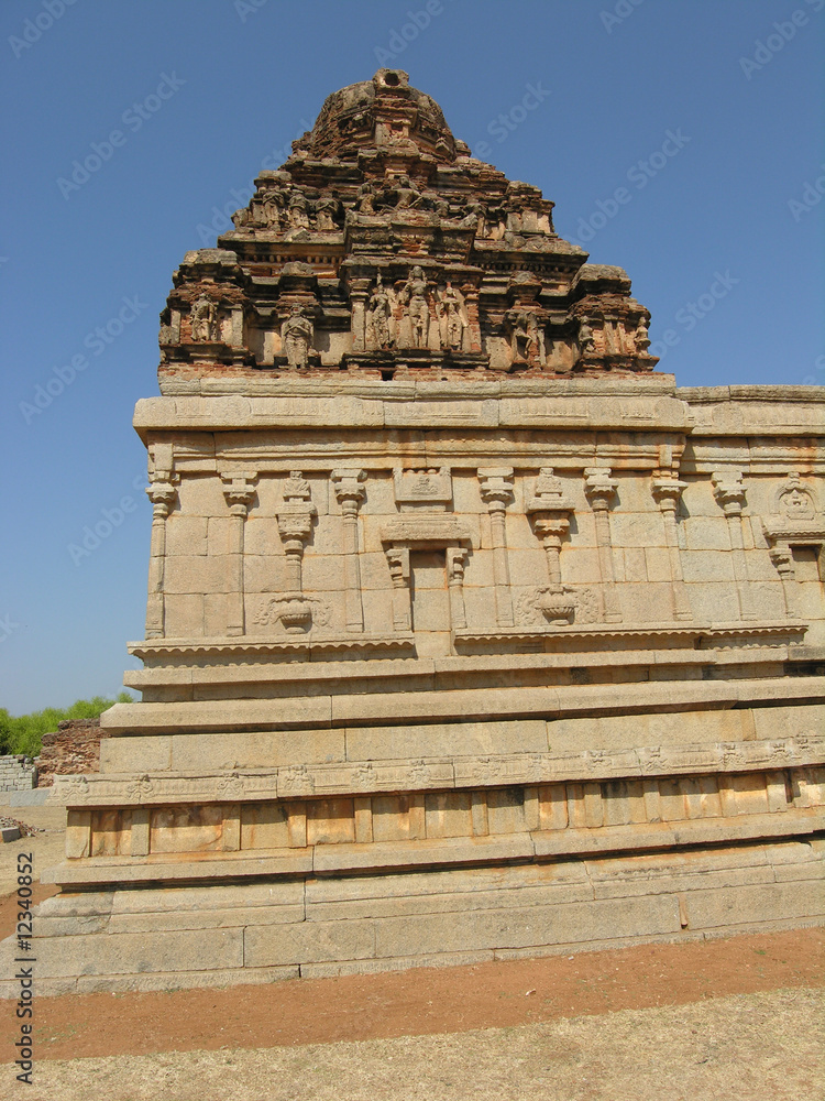 Peaceful Temple, Hampi 2 Peaceful Temple, Hampi 2