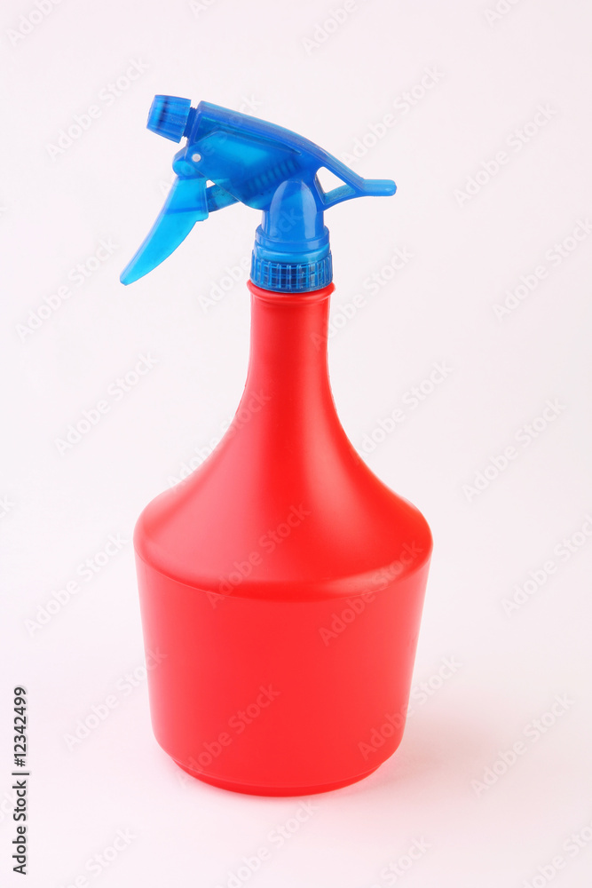Plastic sprayer