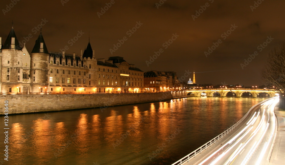 Obraz premium paris by night