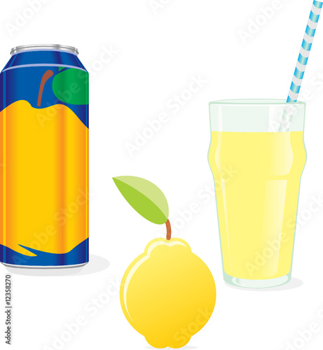 isolated quince juice and fruit