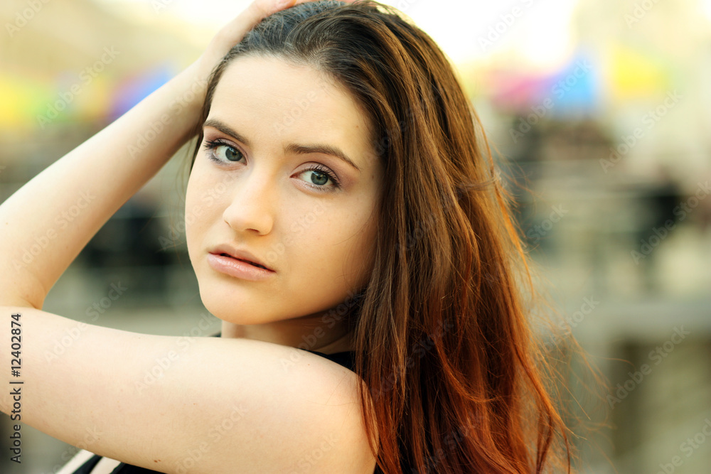 Obraz premium Beautiful young adult girl