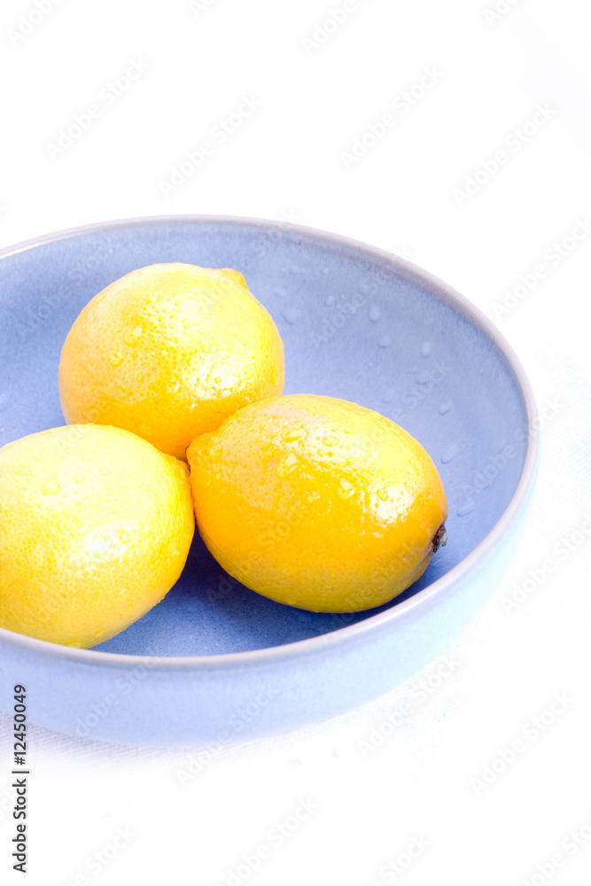Bowl of fresh lemons