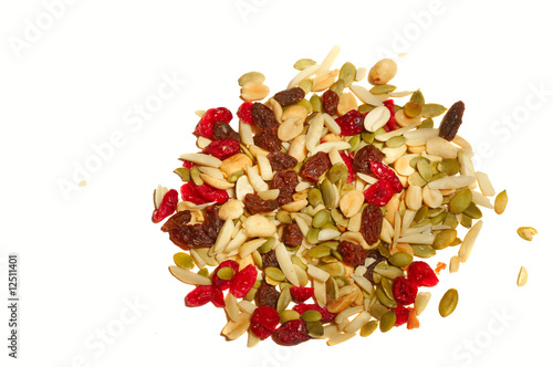 Konstfotografi Portion of cranberry raisin trail mix on white