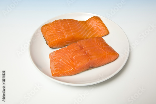 Smoked salmon pieces