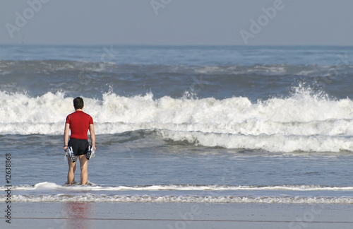 Hombre en la playa © Marco Antonio Fdez.