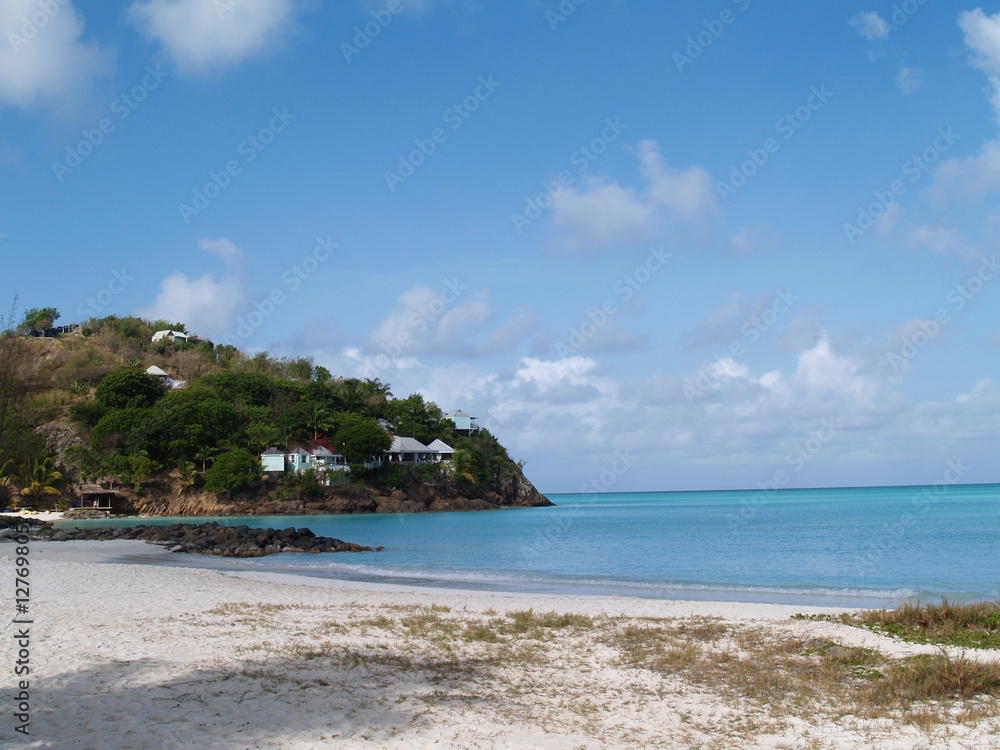 Hotel and Cottages Near Jolly Beach on Antigua Barbuda